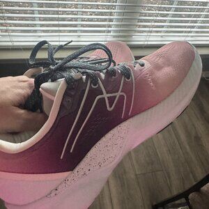 KARHU ORTIX SIZE 8 WOMEN'S TENNIS SHOES